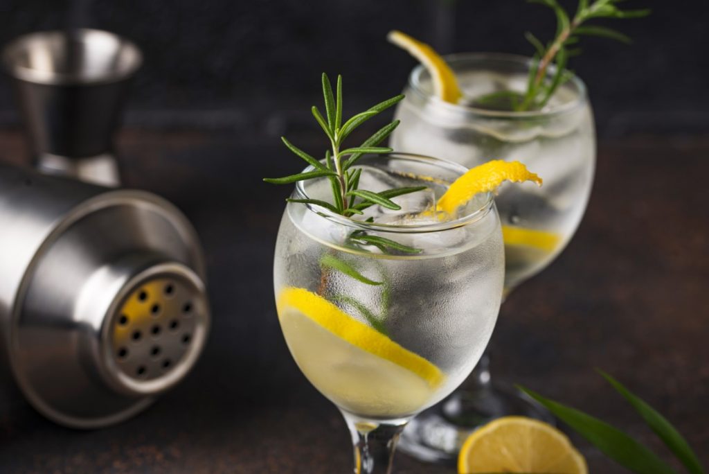historia del gin tonic